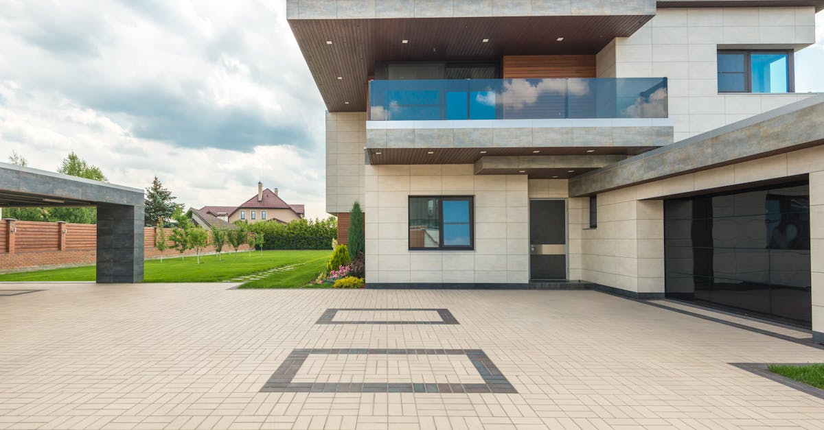Hiring a Qualified Roofing Contractor for Tile and Slate Repairs